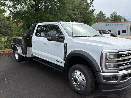2026 Ford F-550 Chassis Lariat