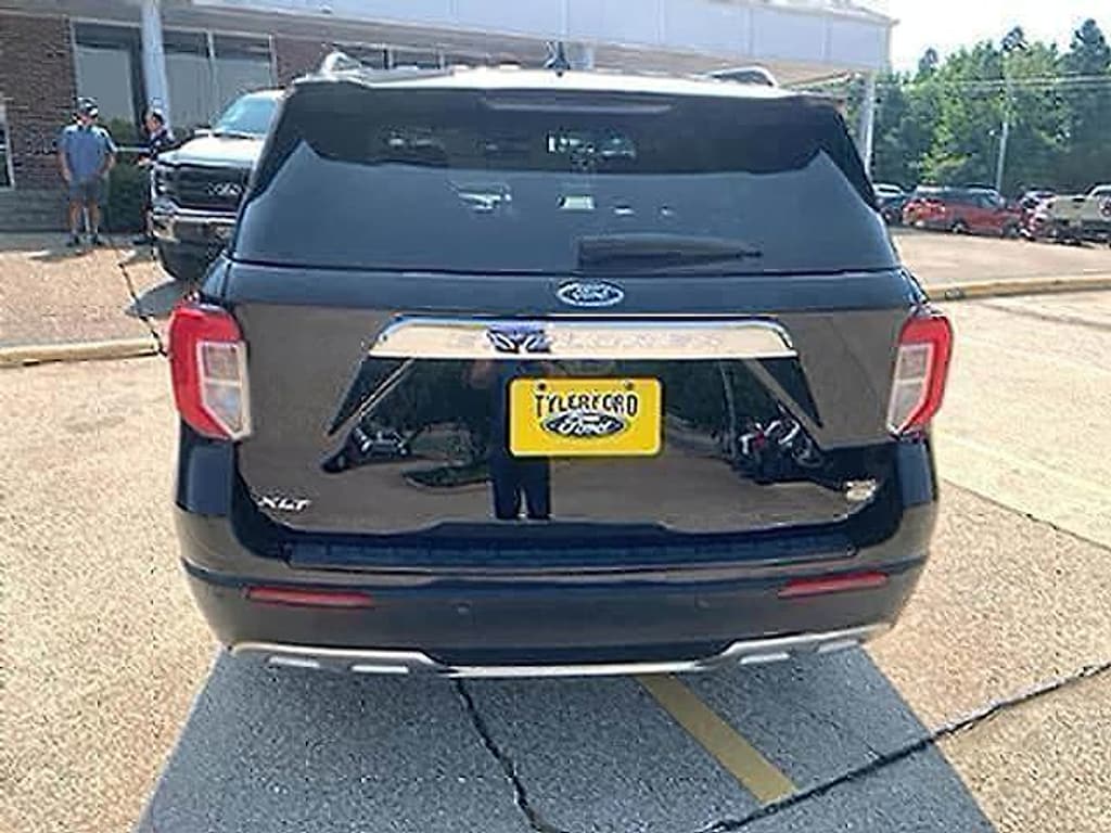 Used 2024 Ford Explorer XLT SUV