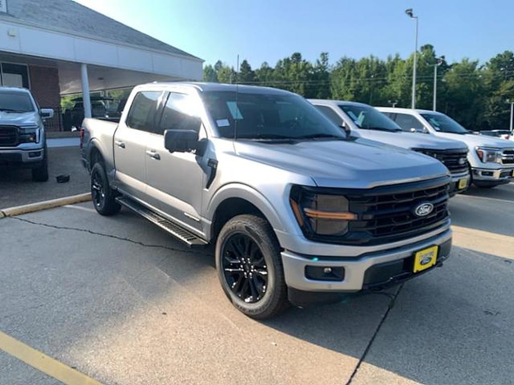 New 2025 Ford F-150 XLT TRUCK
