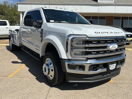2026 Ford Super Duty F-550 DRW Lariat