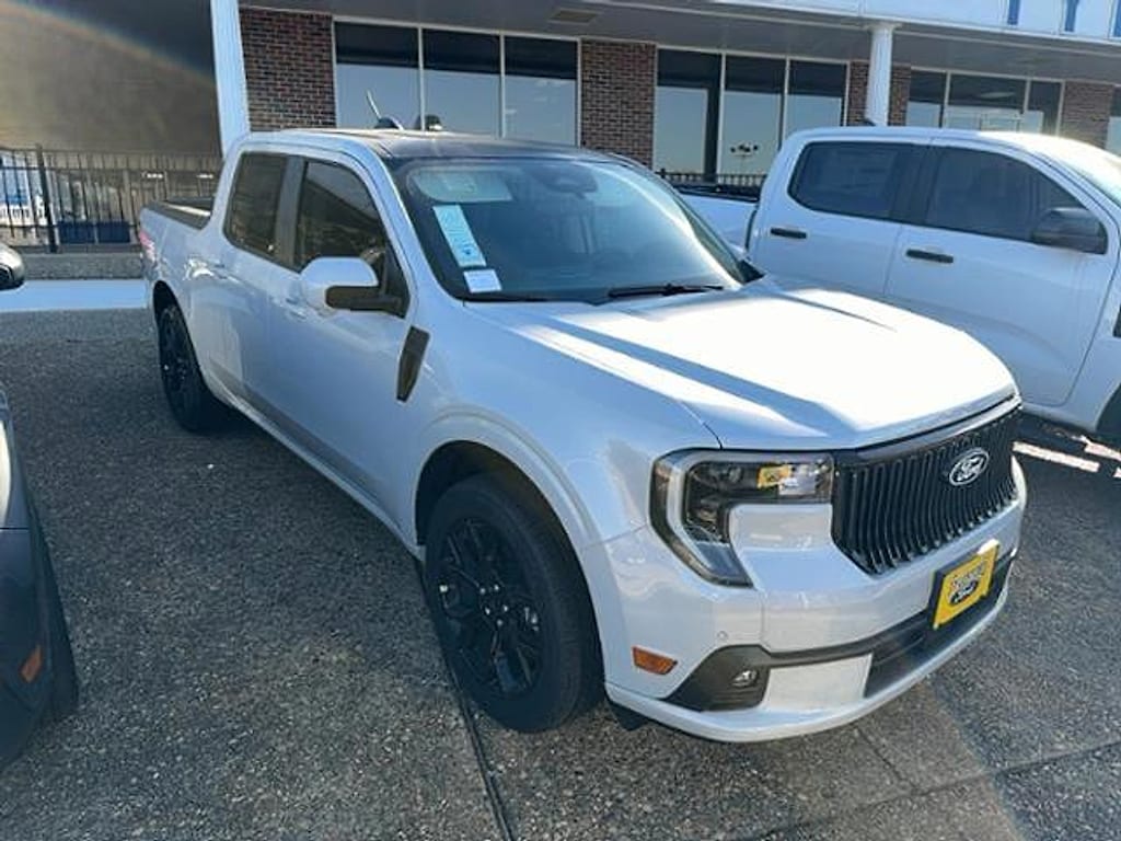 New 2026 Ford Maverick Lobo High TRUCK