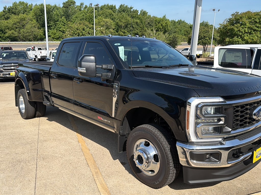 New 2026 Ford F-350 Lariat