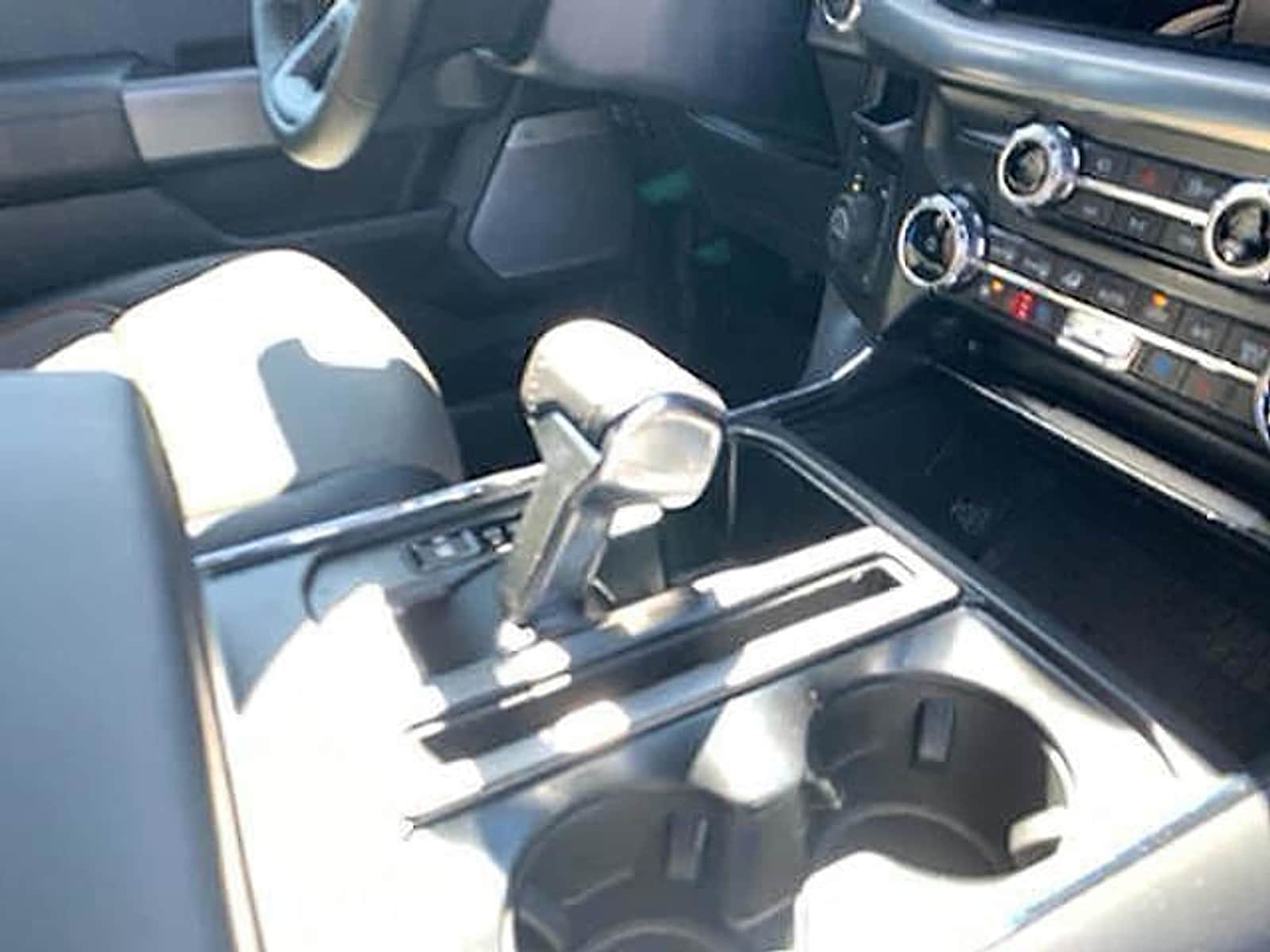 2025 Ford F-150 Lariat - Photo 20
