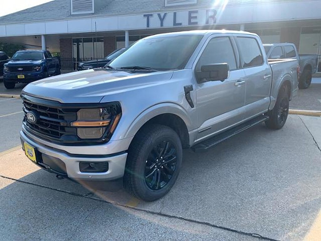 New 2025 Ford F-150 XLT TRUCK