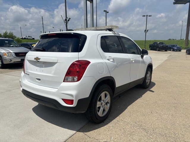 2021 Chevrolet Trax LS photo 3