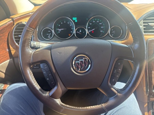 2017 Buick Enclave Leather photo 3