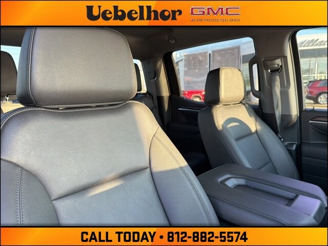 2025 Gmc Sierra 1500 SLT photo 3