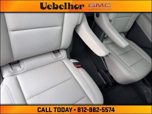 2026 GMC Acadia Elevation - Photo 6