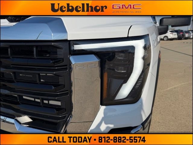 2026 GMC Sierra 2500HD Pro - Photo 10