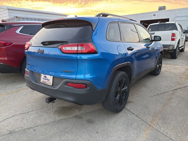 2017 Jeep Cherokee Altitude photo 3