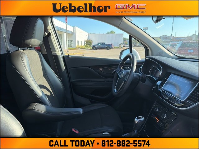 2021 Buick Encore Preferred photo 2