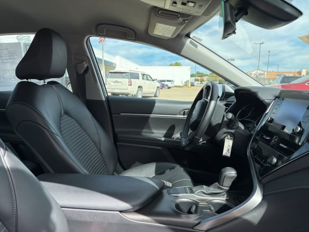 Used 2023 Toyota Camry SE