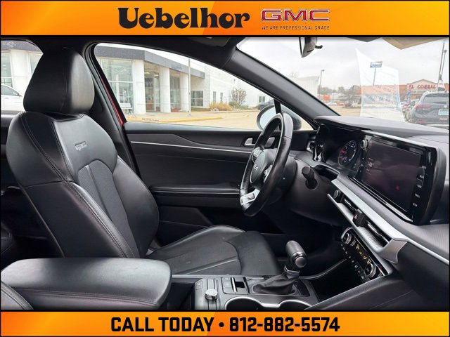 2022 Kia K5 GT-Line photo 2