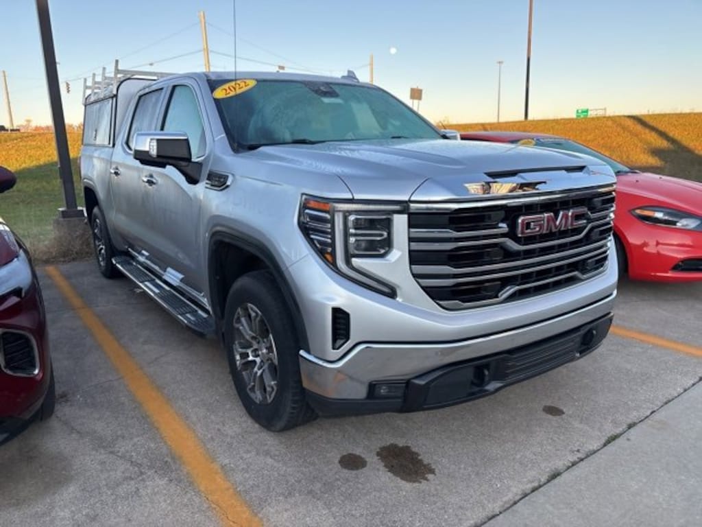 Used 2022 GMC Sierra 1500 SLT Truck