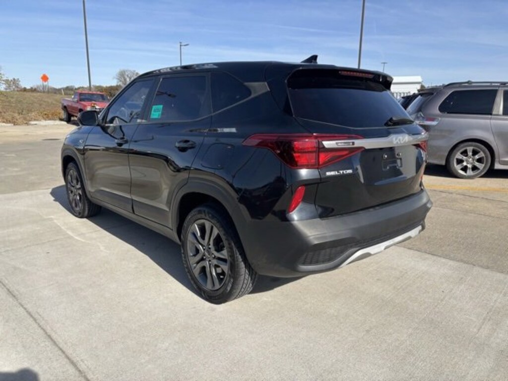 Used 2023 Kia Seltos LX
