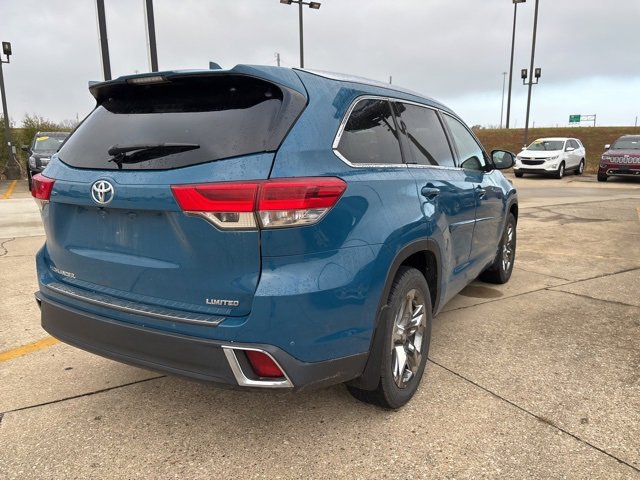 2017 Toyota Highlander Limited photo 3