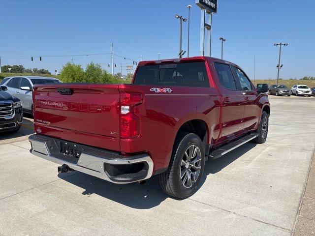 2022 Chevrolet Silverado 1500 LT photo 3