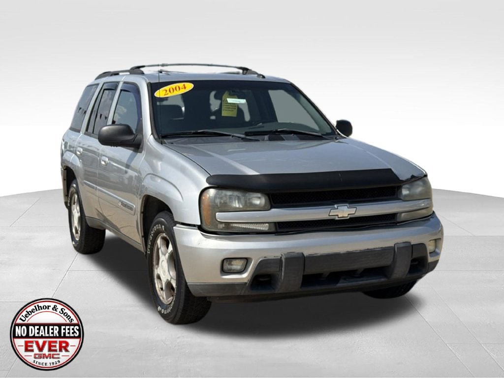 Used 2004 Chevrolet TrailBlazer LT with VIN 1GNDT13S042247533 for sale in Jasper, IN