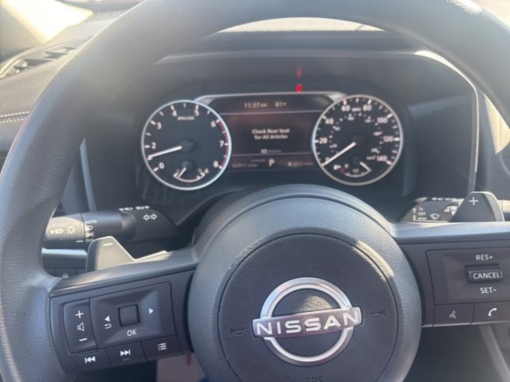 Used 2024 Nissan Rogue SV