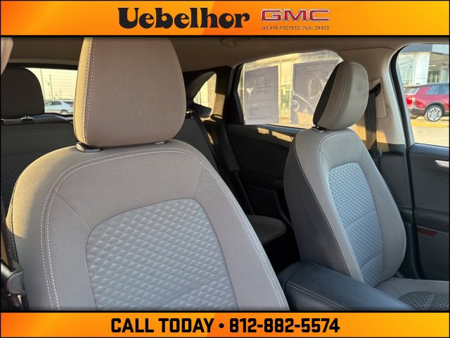 2020 Ford Escape SE photo 4