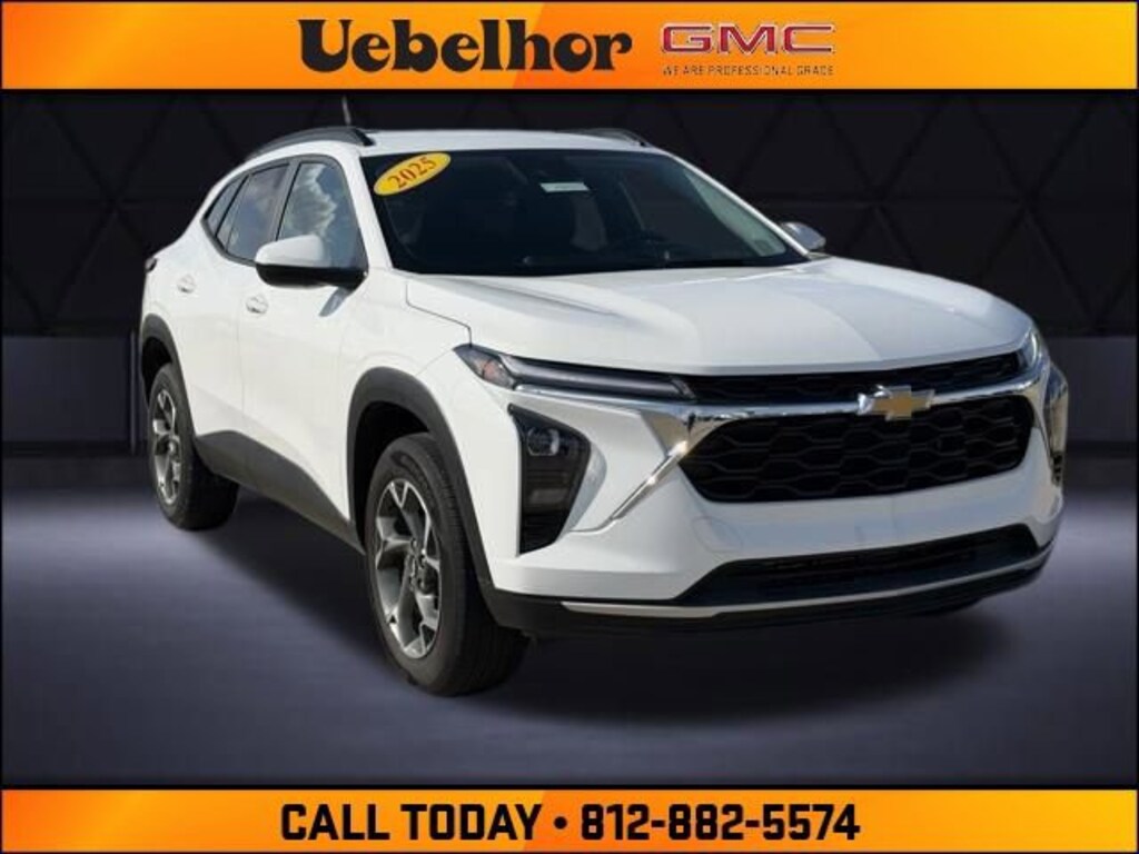 Used 2025 Chevrolet Trax LT SUV