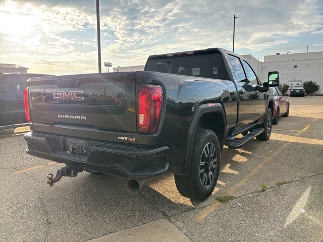2021 Gmc Sierra 2500 HD AT4 photo 3