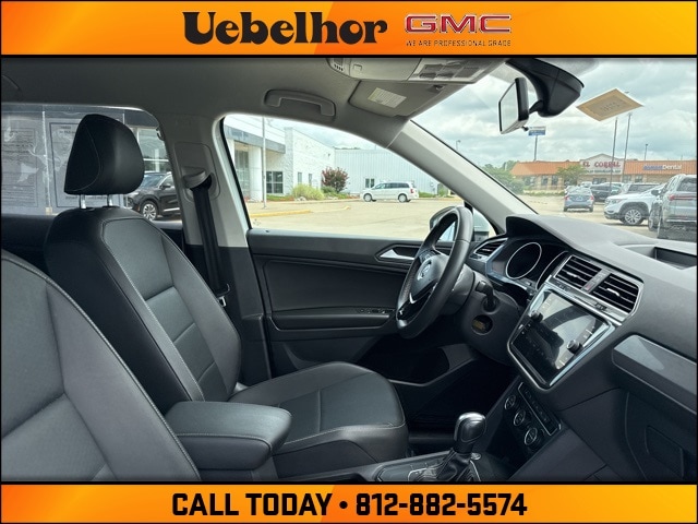Used 2021 Volkswagen Tiguan SE with VIN 3VV3B7AX2MM008813 for sale in Vincennes, IN