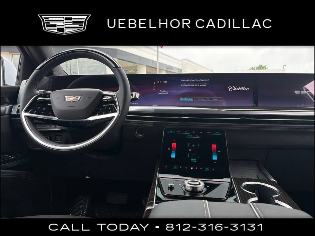 2026 Cadillac Escalade Luxury - Photo 13