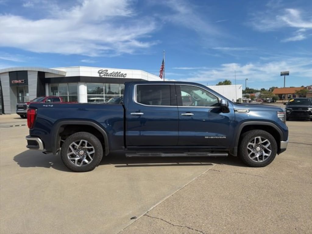 Used 2023 GMC Sierra 1500 SLT Truck