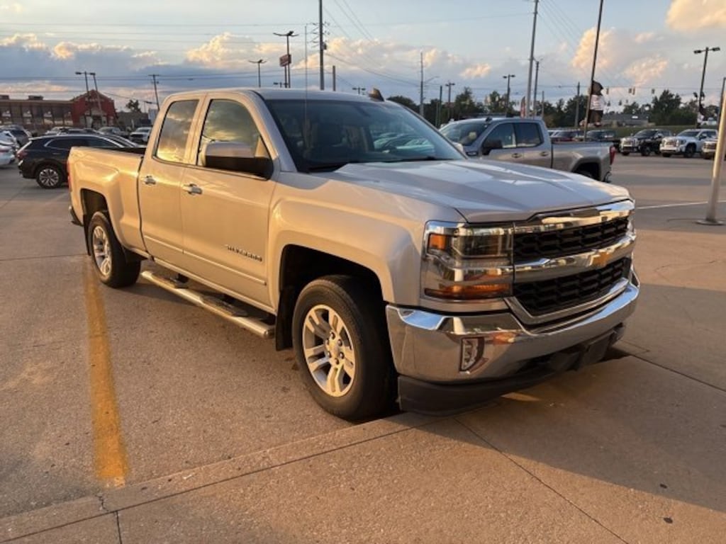 Used 2018 Chevrolet Silverado 1500 LT Truck