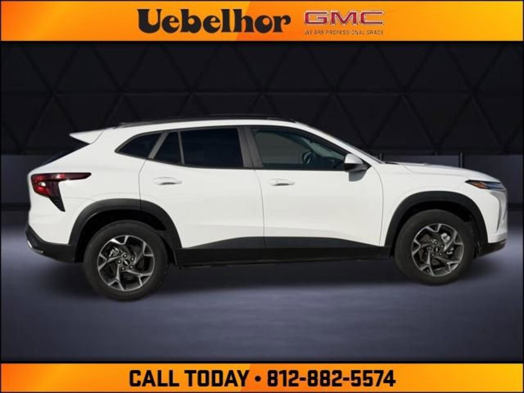 Used 2025 Chevrolet Trax LT SUV