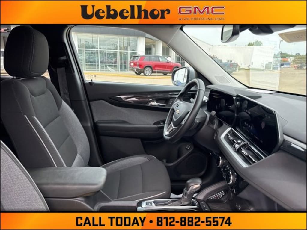 Used 2024 Chevrolet Trailblazer LT SUV