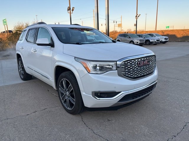 2018 Gmc Acadia Denali photo 2