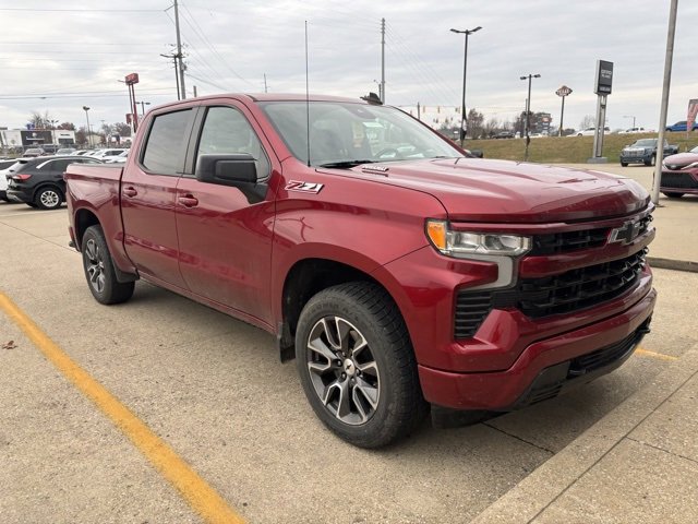 2022 Chevrolet Silverado 1500 RST photo 2