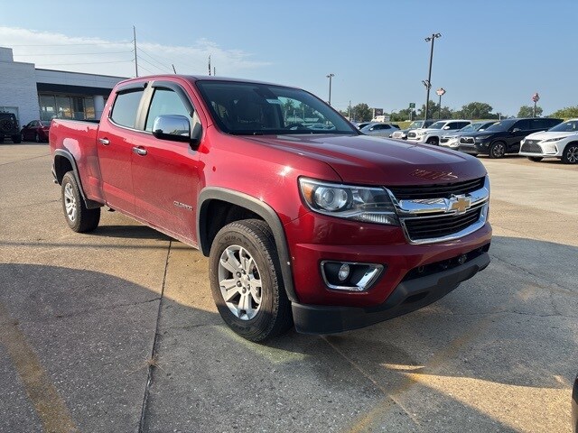 2015 Chevrolet Colorado LT photo 2