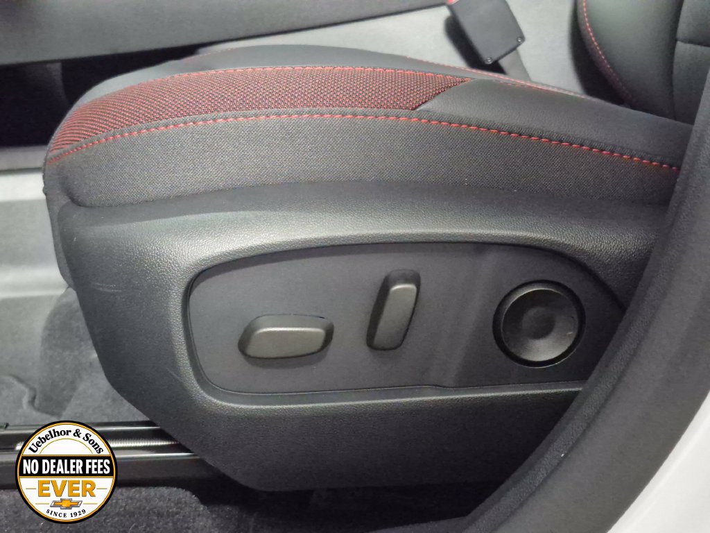 2027 Chevrolet Equinox RS - Photo 17