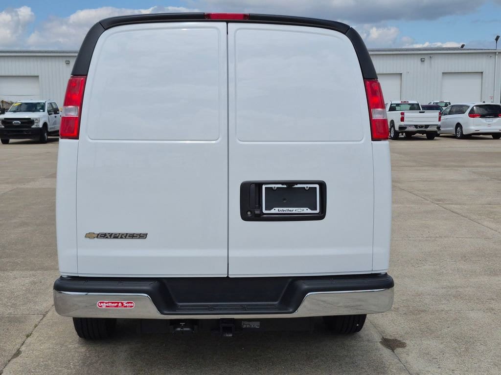 2026 Chevrolet Express Cargo Work Van - Photo 6