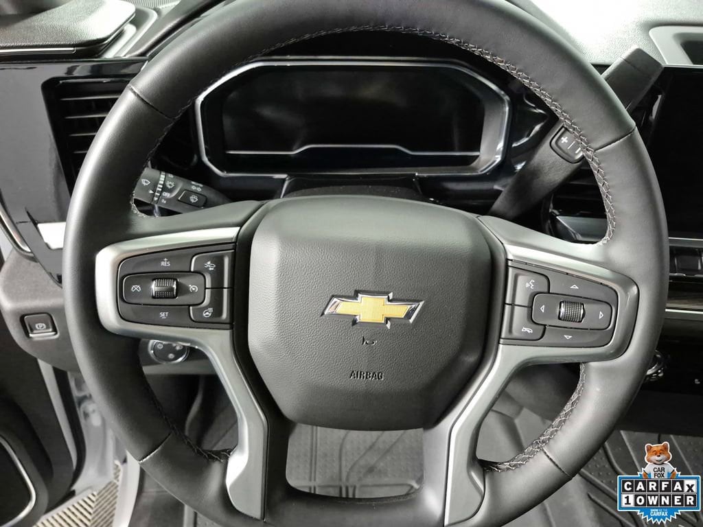 2023 Chevrolet Silverado 1500 LT - Photo 11