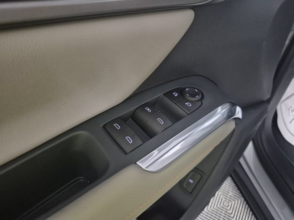 2026 Chevrolet Traverse LT - Photo 7