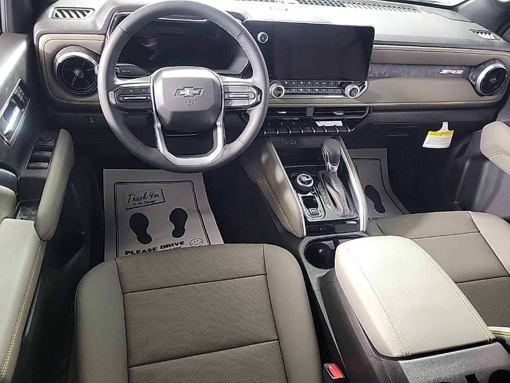 2026 Chevrolet Colorado ZR2 photo 2