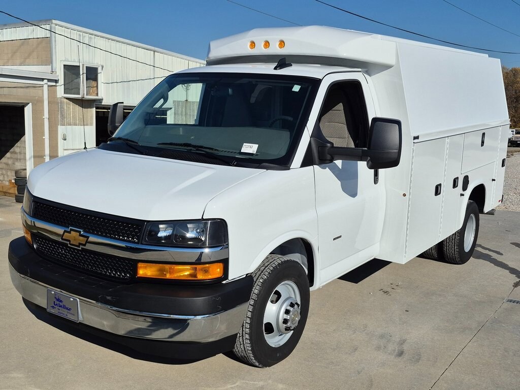New 2025 Chevrolet Express Cutaway 3500 1WT Cutaway Van