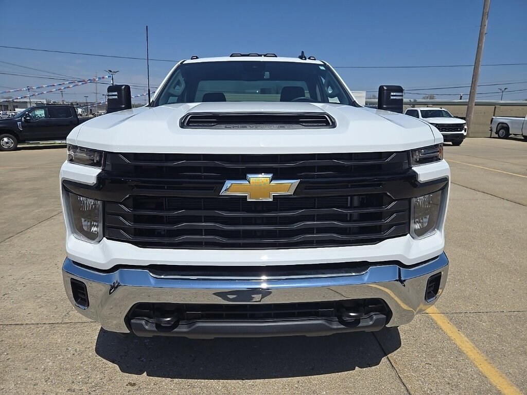New 2025 Chevrolet Silverado 3500 HD Chassis Cab Work Truck Truck