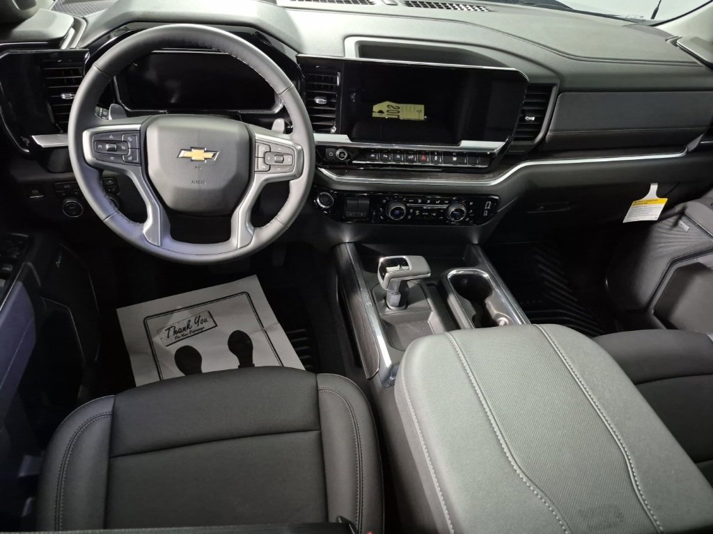 2026 Chevrolet Silverado 1500 LTZ photo 2