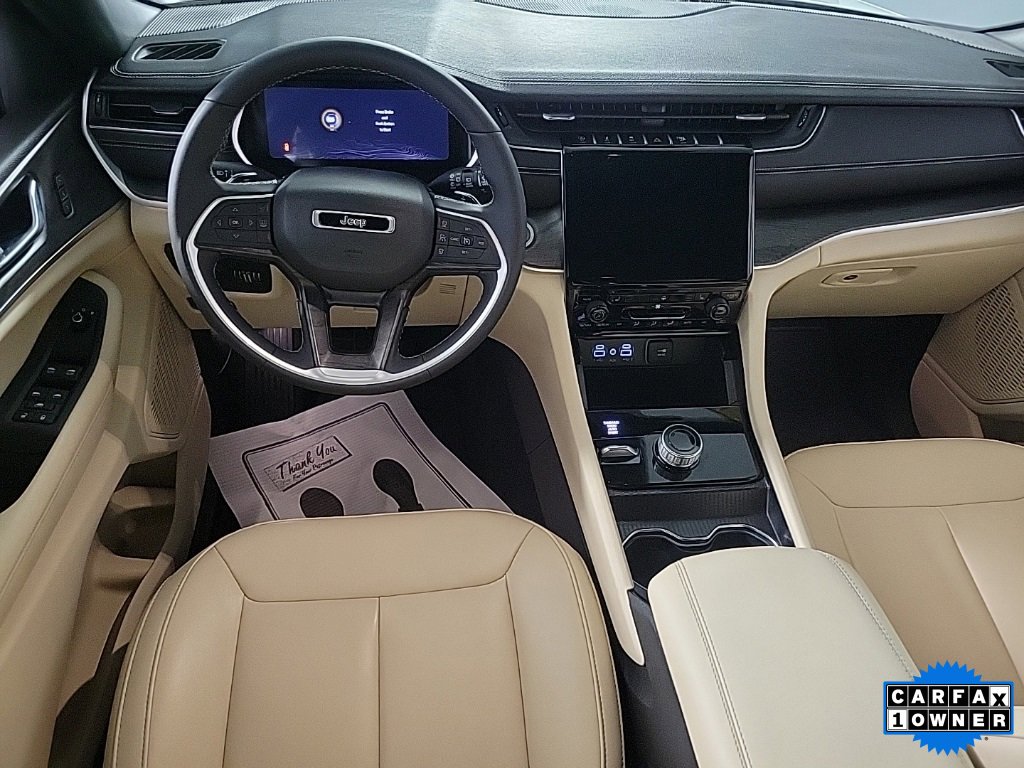 2024 Jeep Grand Cherokee Limited photo 2