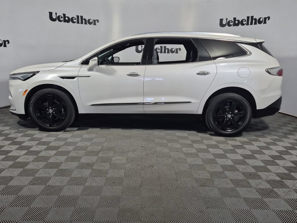 Used 2024 Buick Enclave Essence SUV
