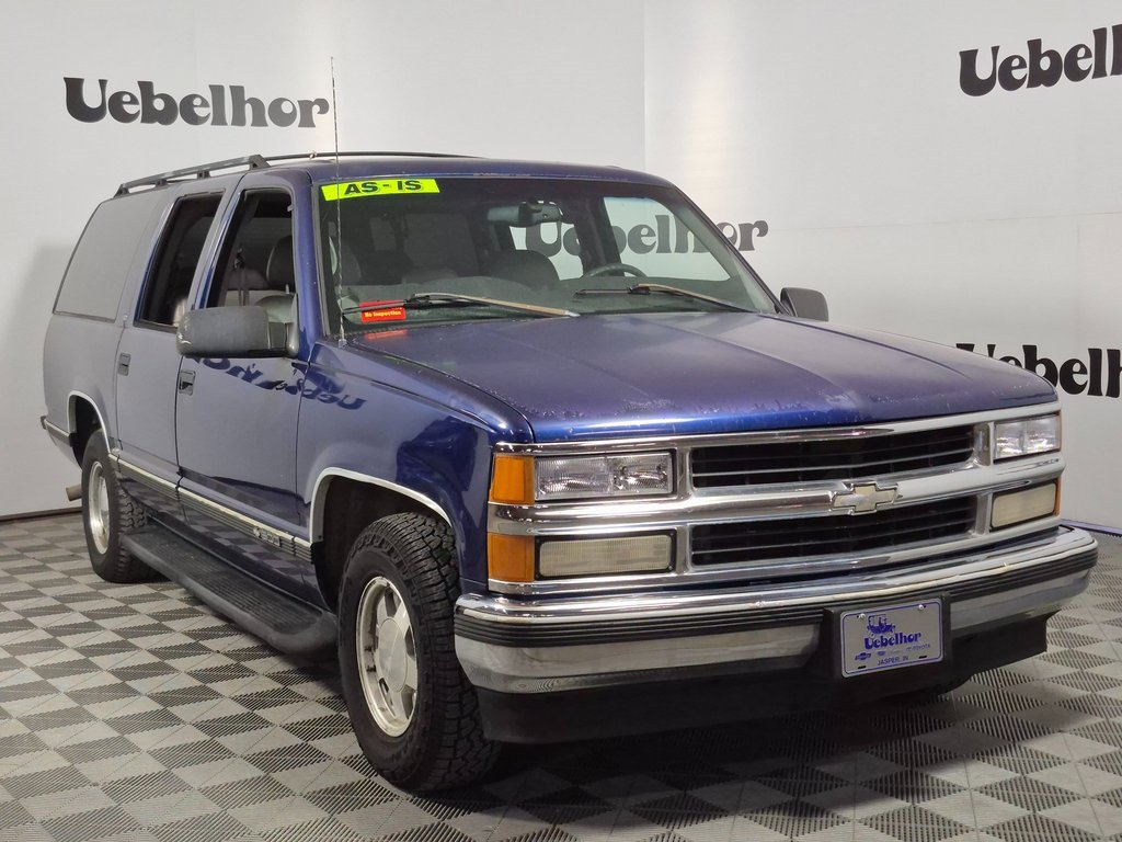 1999 Chevrolet Suburban Base