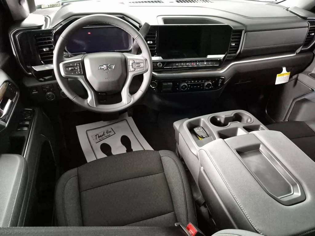 2026 Chevrolet Silverado 1500 RST photo 2