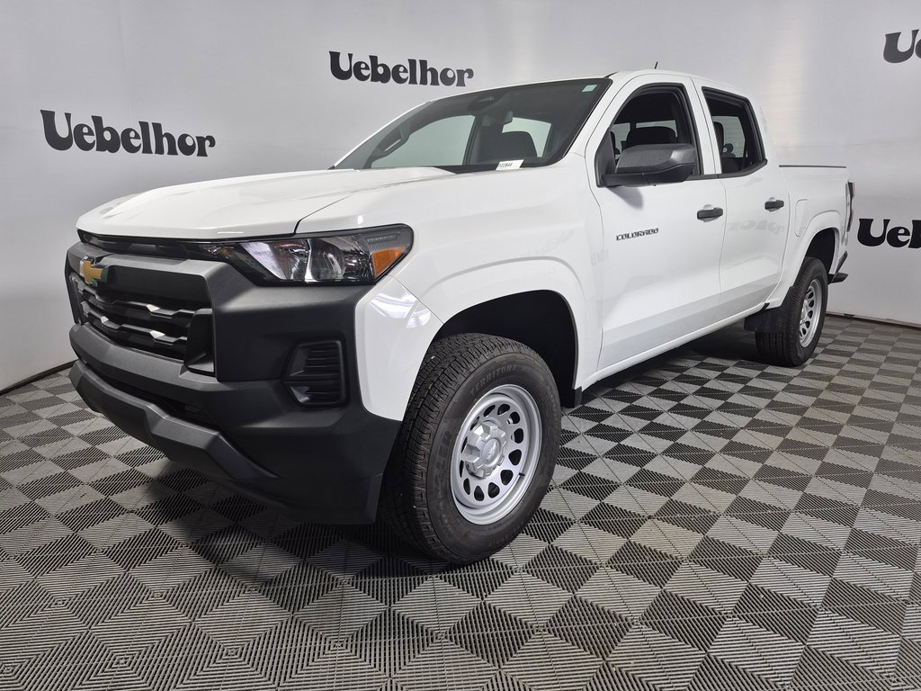 2025 Chevrolet Colorado LT photo 3