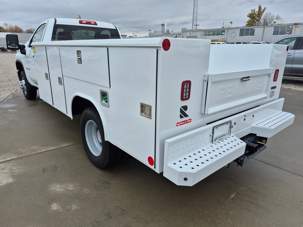 2025 Chevrolet Silverado 3500HD Work Truck photo 4