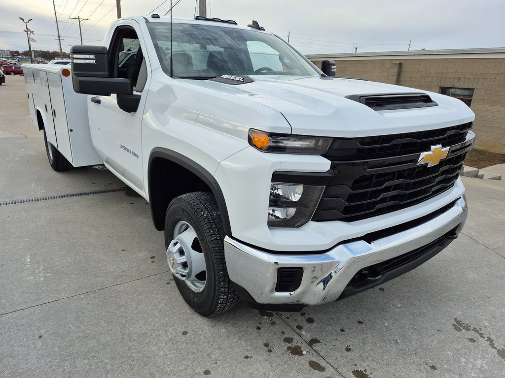 2025 Chevrolet Silverado 3500HD Work Truck's photo